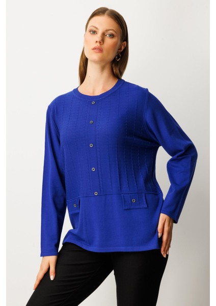 Kadın Kabartma Desenli Süs Düğmeli Triko Kazak 65358 Saks fiyatları