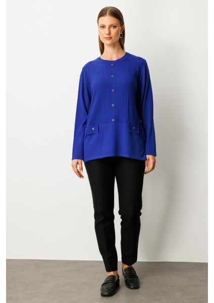 Kadın Kabartma Desenli Süs Düğmeli Triko Kazak 65358 Saks modelleri