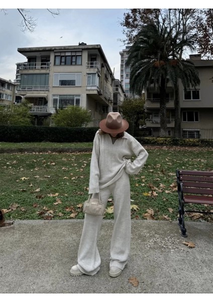 Yakalı Cizgi Detaylı Triko Ikili Takım - Beyaz fiyatları