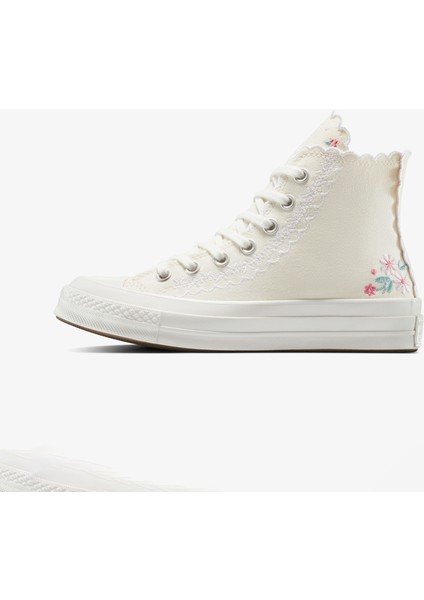 Chuck Taylor Embroidered Kadın Krem Sneaker fırsatları