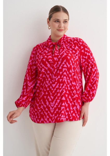 V Yaka Bağlama Detaylı Bluz