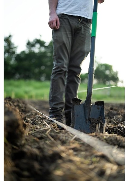 Kürek, Dayanıklı Karbon Çelik Başlık, Bahçecilik, Arazi Yönetimi, Bahçe Işi, Tarım ve Dış Mekanda Kullanım Için, Ergonomik ve Kaymaz H-Grip Sap, Fiberglas Gövde, Geniş Basma Alanı fırsatları