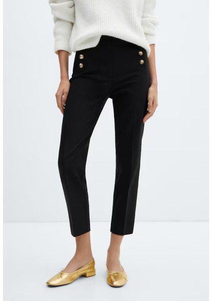 Kısa Paçalı Düğmeli Pantolon fiyatları