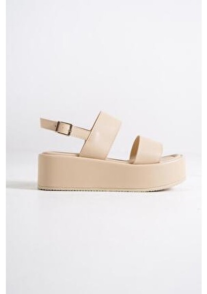 Kadın Suni Deri Dolgu Topuklu Sandalet 6 cm Yükseklik ve Kalın Bant Özelliği