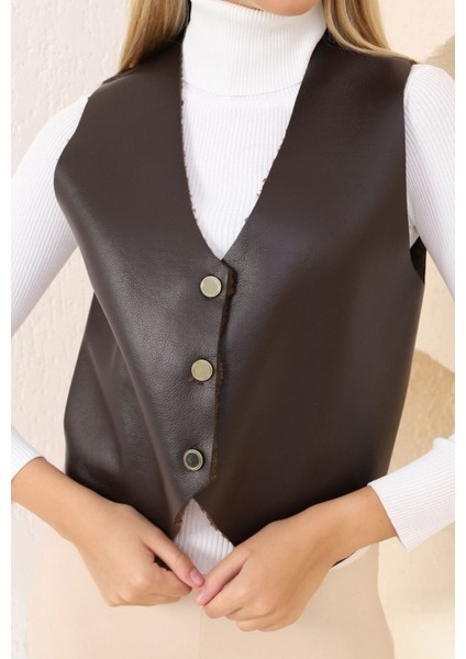 Düğme Detaylı Suni Deri Yelek indirimleri