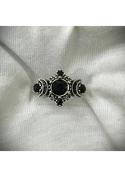 Gecenin Karanlığı Ayarlanabilir Taşlı Yüzük