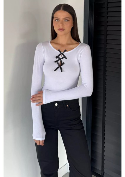 Önü Fiyonk Detaylı Uzun Kol Kadın Body Bluz P-00018941