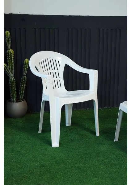 Bahar 4 Kişilik Sandalye Seti 4 Adet Sandalye + 50X50 cm Orta Sehpalı Beyaz Plastik indirimleri