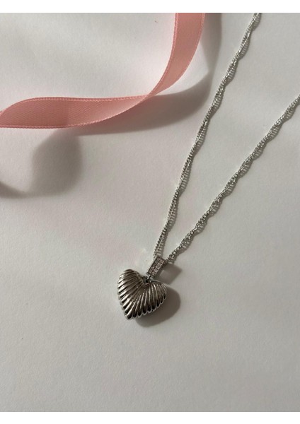 Xuping Kalp Model Bombeli Zirkon Taşlı Silver Renk Kolye