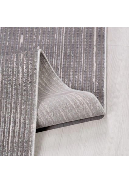 Gomara Klasik Göbekli Gri Viskon ve Akrilik Makine Halısı modelleri