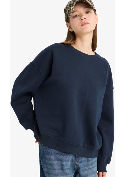 Oversize Geniş Kalıp Bisiklet Yaka Basic Düz Sweatshirt A4177AX25WN