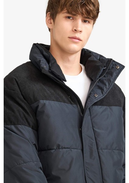 Oversize Geniş Kalıp Dik Yaka Kadife Detaylı Peluş Astarlı Mont E9976AX25WN indirimleri