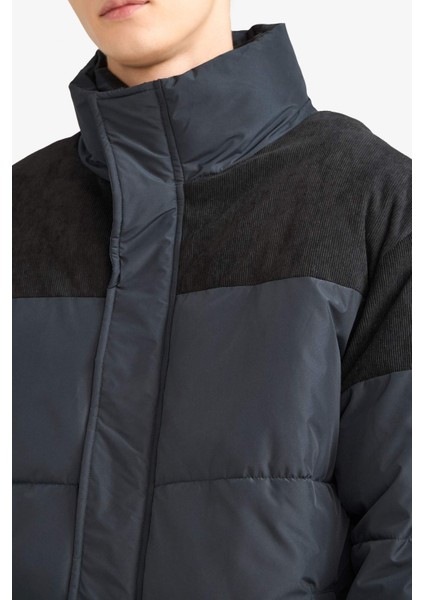 Oversize Geniş Kalıp Dik Yaka Kadife Detaylı Peluş Astarlı Mont E9976AX25WN