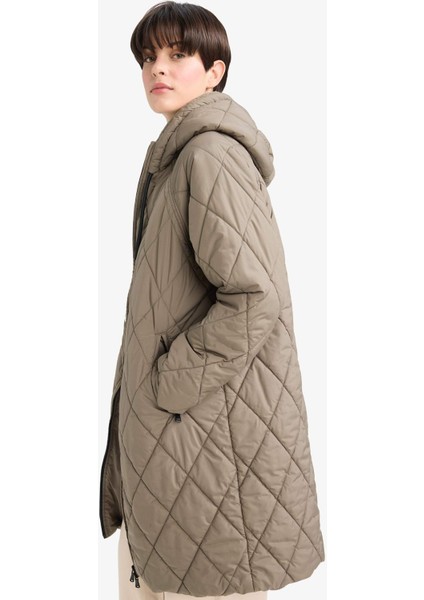 Regular Fit Kapüşonlu Kapitoneli Fermuarlı Parka F2882AX25WN