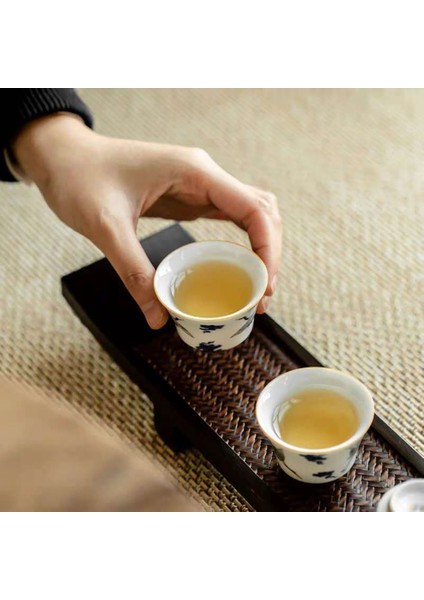 1pcs Paulownia Fincan Tutucu Bambu Çay Fincanı Mat Çay Fincan Tepsisi Retro Yüksek Bacak Çay Masası Çay Masası Kung Fu Çay Seti Ahşap Tepsi (Yurt Dışından) fırsatları