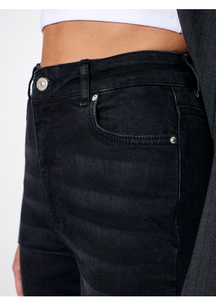 72081 Likralı Flare Jean-Siyah fırsatları