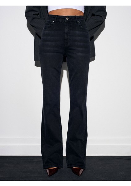 72081 Likralı Flare Jean-Siyah indirimleri