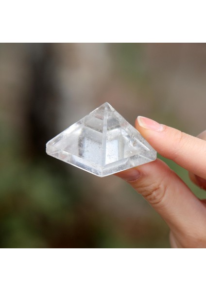 Kristal Kuvars Taşı Piramit