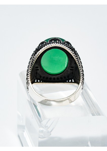 Zarif Yeşil Akik Taşlı 925 Ayar Gümüş Erkek Yüzük – Asalet ve Doğallık Bir Arada