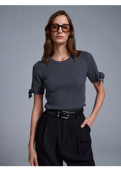 10828 Fitilli Kısa Kollu Kazak-Füme M.