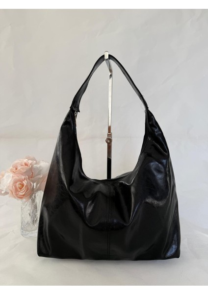 Kadın Omuz Çantası | Deri Görünümlü Geniş Kapasiteli Şık Günlük Çanta – Bordo / Bej / Siyah | Trend, Minimal ve Zarif Tasarım fiyatları