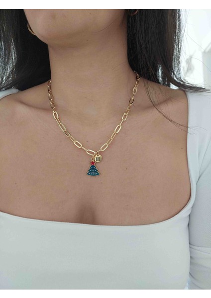 Kadın Harfi Yılbaşı Christmas Temalı Gold Kolye