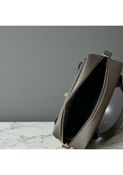 Üç Bölmeli Kadın El Omuz Çantası modelleri