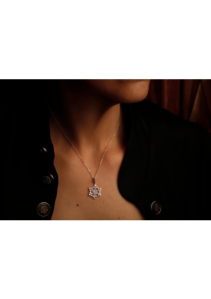 Kristal Çiçek Kolye fiyatları