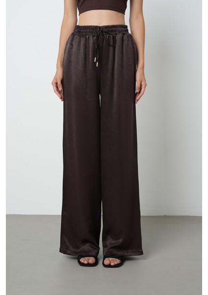 Kadın Düz Renk Bağcık Detaylı Bol Paça Beli Lastikli Pantolon