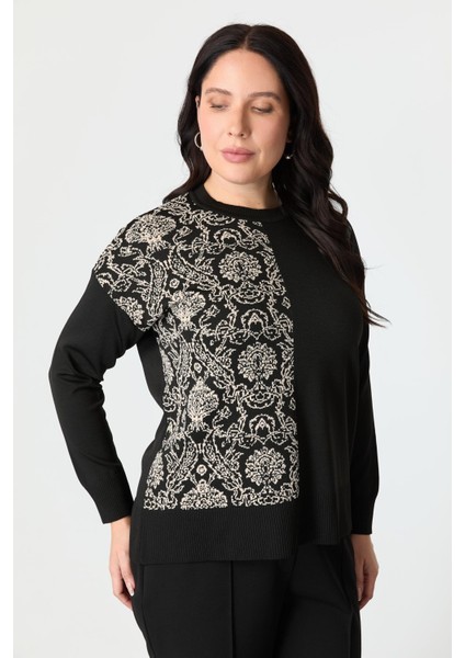 Büyük Beden Soyut Desenli Triko Kazak-Siyah/kemik fırsatları