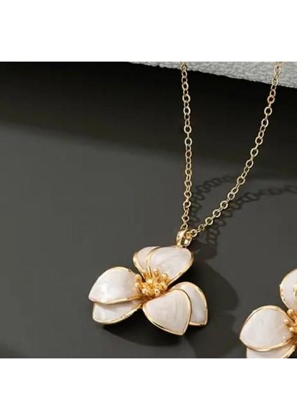 Çiçek Kolye, Sedefli Beyaz | Kararmaz & Alerji Yapmaz Takı fırsatları