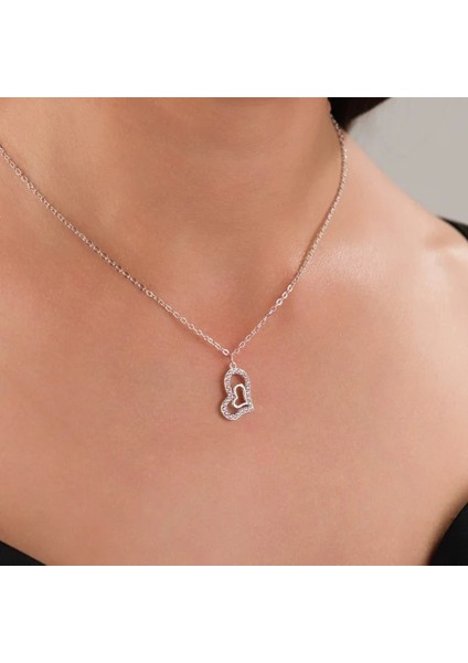 Kadın Kolye – Çift Kalpli Gümüş Renkli Çelik Tasarım, Anlamlı ve Zarif | Çelik Takı Üreticisi modelleri