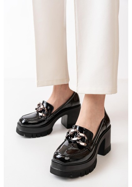 Kadın Zincir Tokalı Siyah Rugan 8 cm Topuklu Platformlu Loafer Ayakkabı Siyah