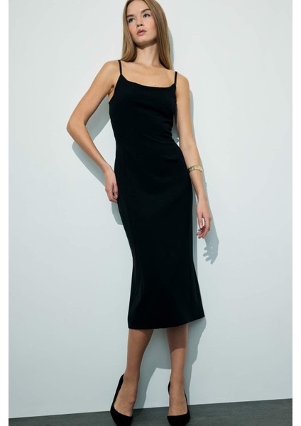 Bodycon Vücudu Saran İnce Askılı Midi Elbise F9263AX25WN