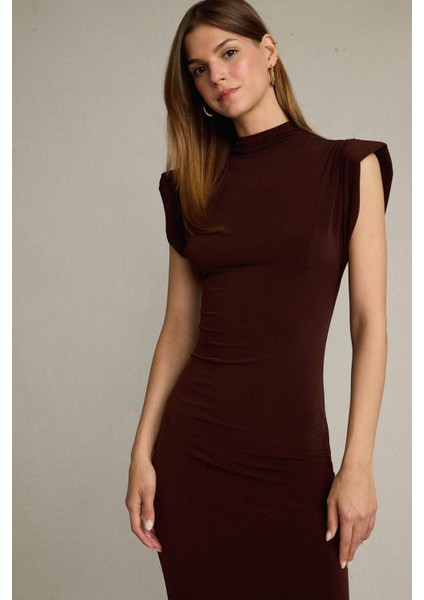 Fitted Dik Yaka Kolsuz Midi Elbise G0395AX25SM modelleri