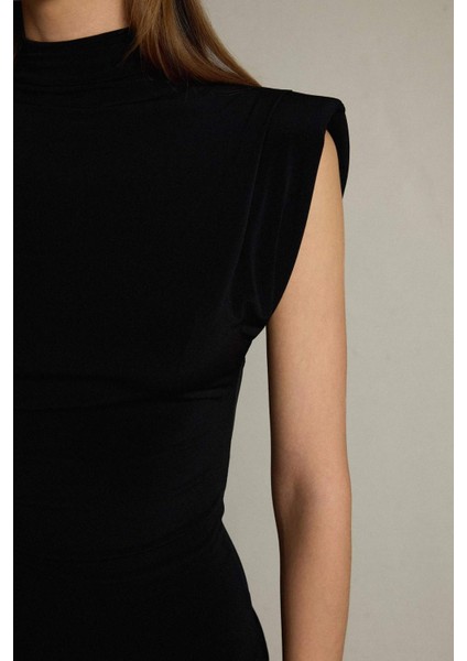 Fitted Dik Yaka Kolsuz Midi Elbise G0395AX25SM modelleri