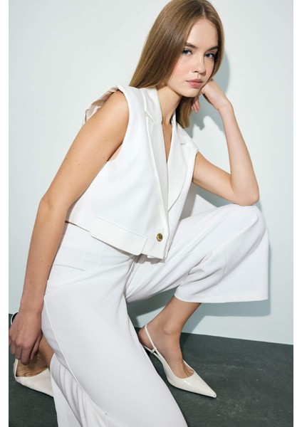 Cropped Fit Ceket Yaka Blazer Yelek F7498AX25AU fiyatları