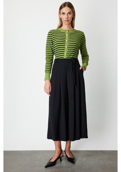 Kadın Beli Kemerli Pileli Pantolon 64151 Siyah
