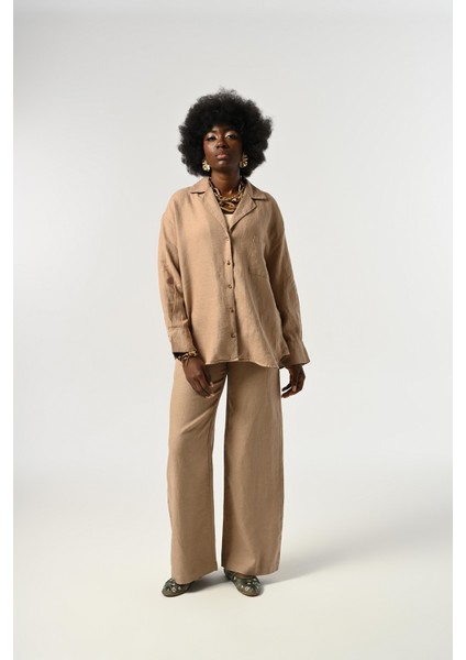Kadın Karamel Rengi %100 Keten Tek Cepli Uzun Kollu Gömlek fırsatları