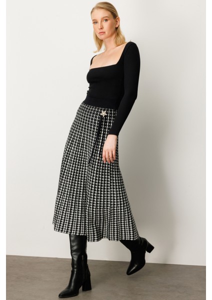 Kadın Aksesuar Detaylı Midi Triko Etek 65208 Siyah fiyatları