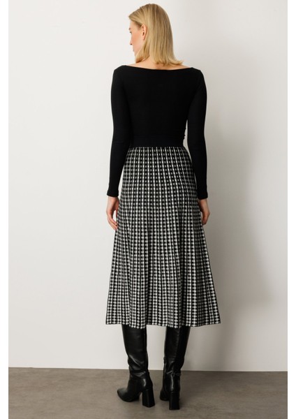 Kadın Aksesuar Detaylı Midi Triko Etek 65208 Siyah fırsatları