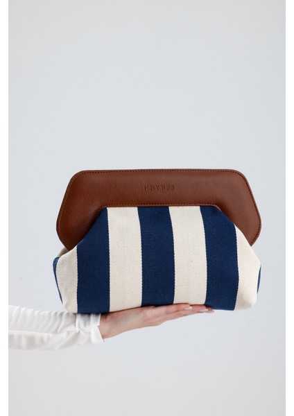 Kadın Lacivert Çizgi Desenli Kanvas Clutch El Çantası fırsatları