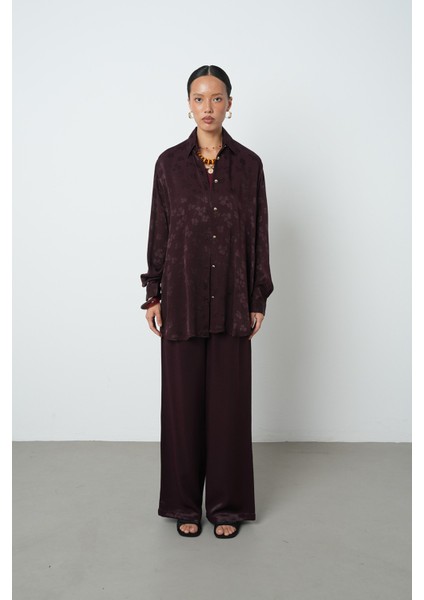 Kadın Bordo Renk Desenli Altın Düğme Detaylı Oversize Kesim Gömlek fırsatları