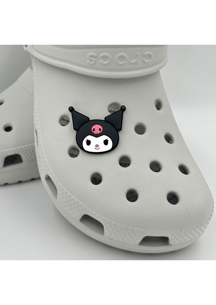 Terlik Süsü ve Aksesuarı , Çanta Süsü – Jibbitz 3D Kuromii Logo Aksesuar fiyatları