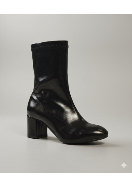 Boğazı Streçli Kalın Topuklu Kadın Bot 2041805-Z