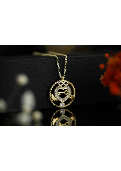 Sevgiyle Kilitli Kolye