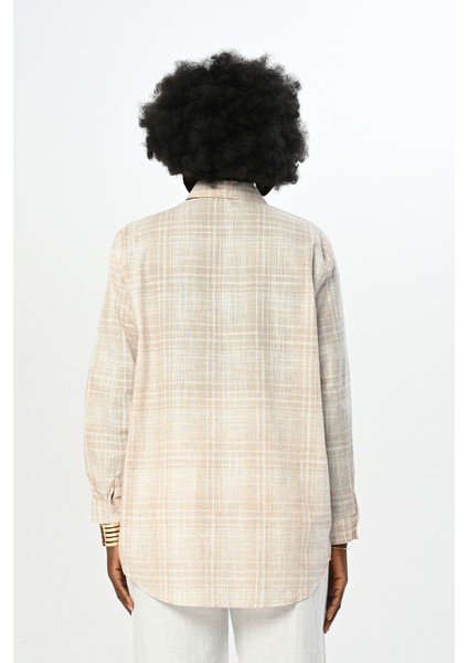 Kadın Ekose Desenli Vizon Renk Önü Taş Işlemeli Oversize Kesim Gömlek indirimleri