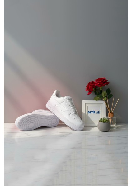 Force Beyaz Spor Ayakkabı fiyatları