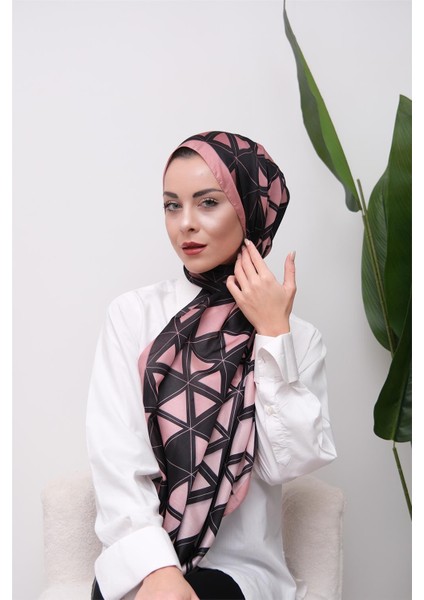 Modern Lines Üçgen Desenli Dijital Soft Şal fırsatları