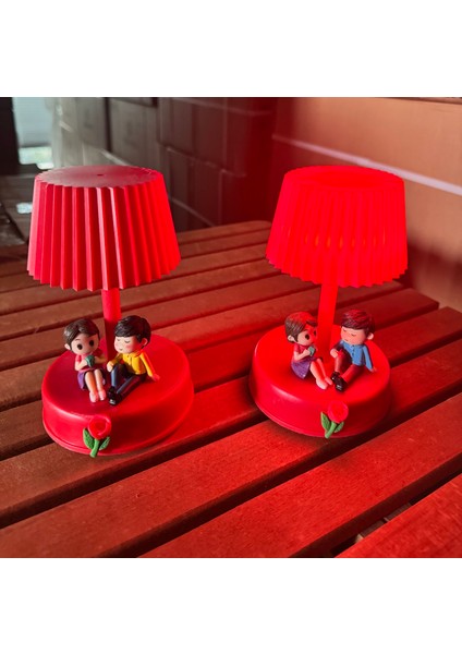 ABAJUR şeklinde Işıklı ve Müzikli Gece Lambası -kırmızı gecelambası